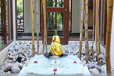 El Ananda Spa en el Himalaya conjuga yoga y meditación.