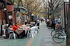 Sanlitun es una de las zonas de marcha por antonomasia.