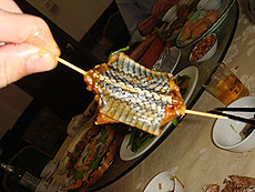 Un plato de carne de reptil.