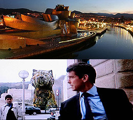 Museo Guggenheim y debajo, Pierce Brosnan frente al Puppy del museo.