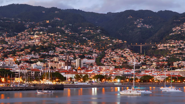 Panor�mica de la bah�a de Funchal, la capital de la isla.